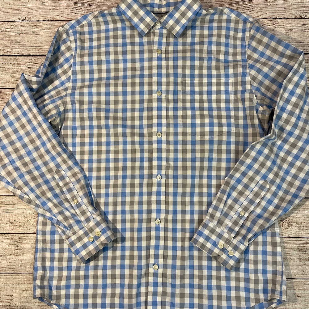 Banana Republic button down plaid Large